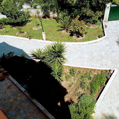 Villa Silvia Ágios Matthaíos Екстериор снимка